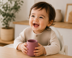 Gobelet en silicone Mini Miam – Facile à prendre en main