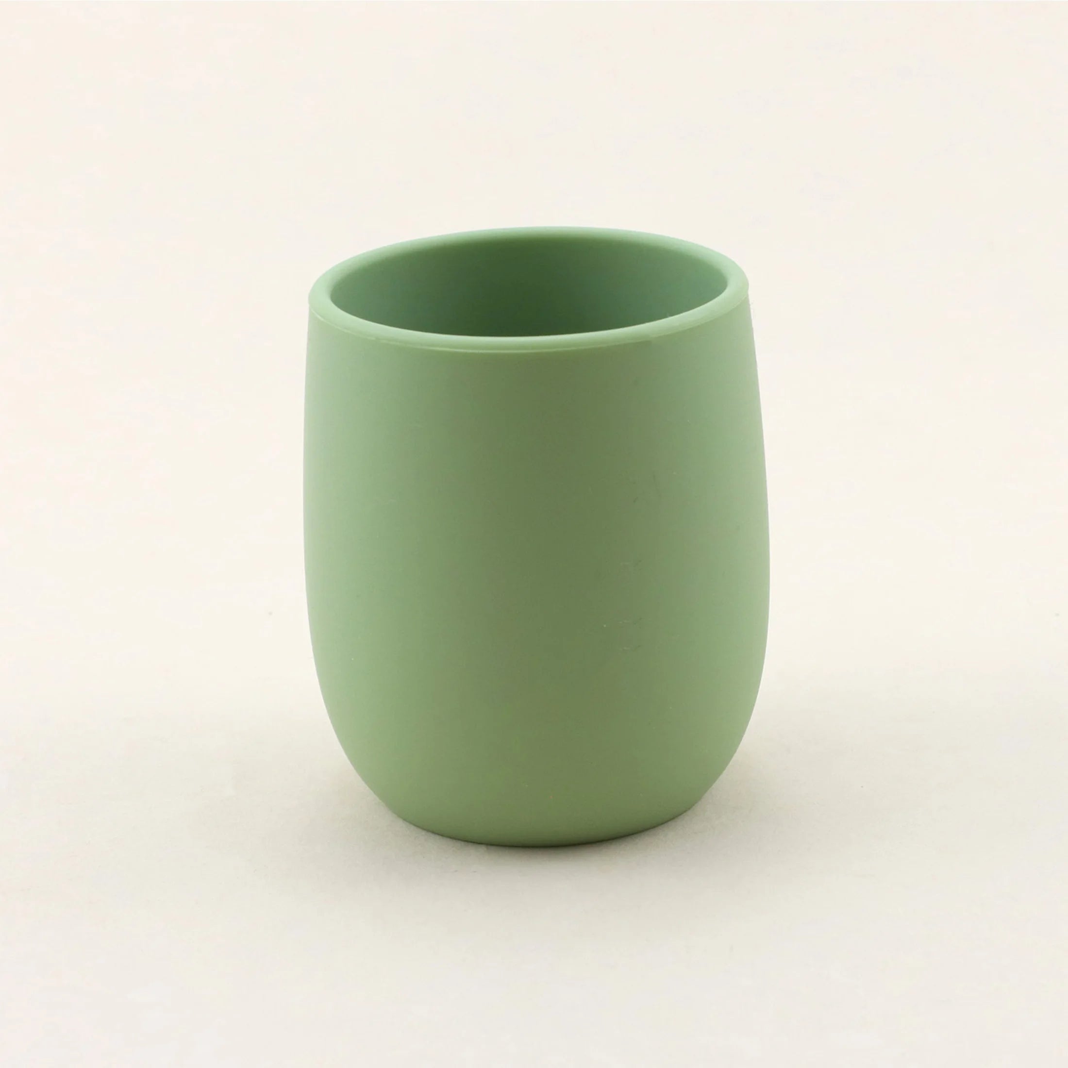 Gobelet en silicone Mini Miam – Facile à prendre en main